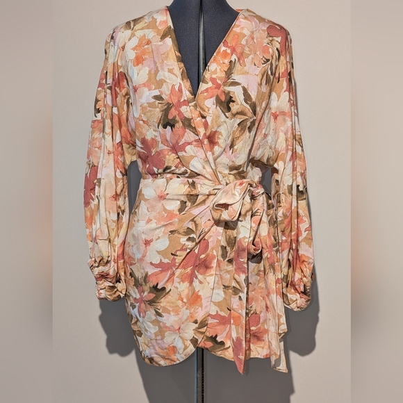 Significant Other Kenna balloon-sleeve dress wrap mini floral size US 6 - Picture 2 of 5